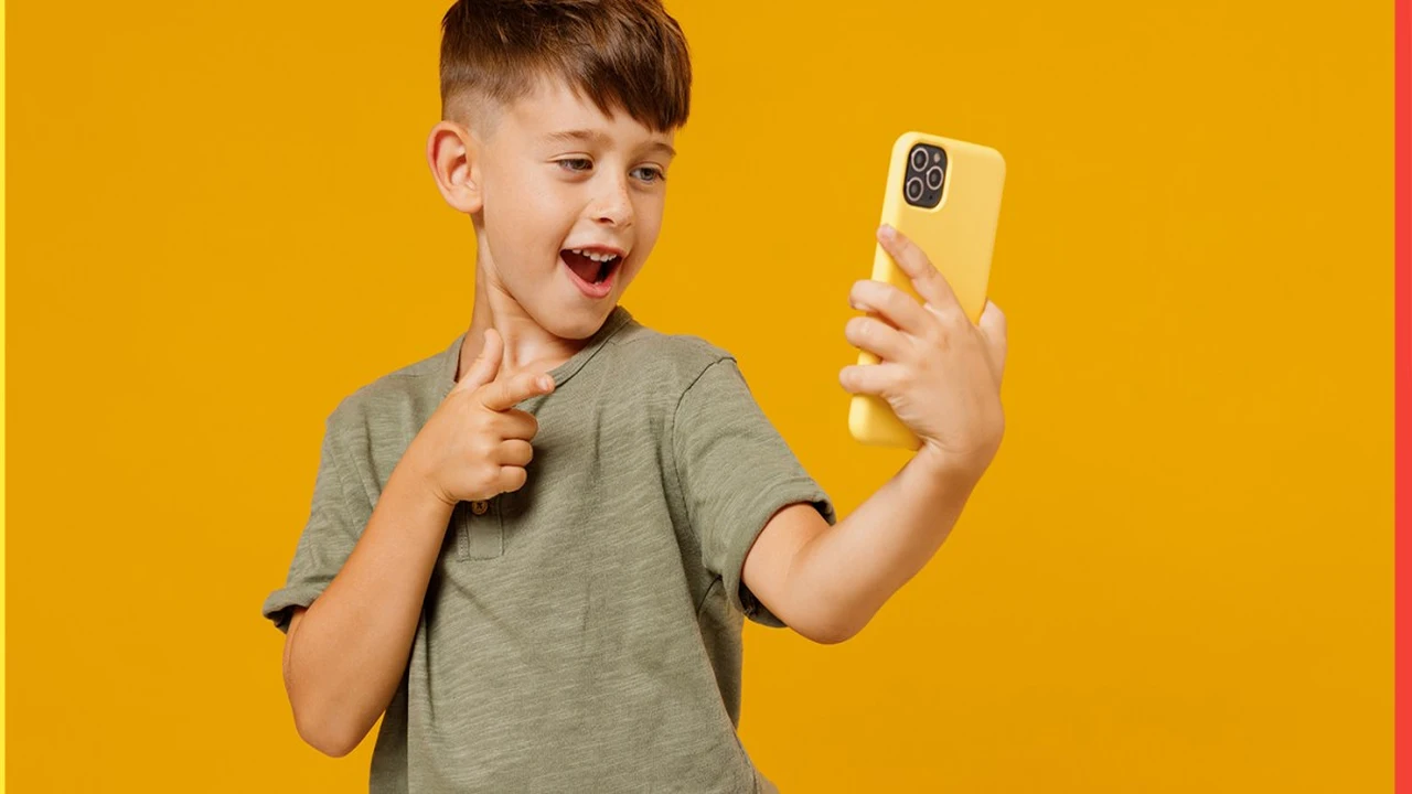 5 أضرار صحية مثبتة لامتلاك هواتف ذكية قبل سن المراهقة